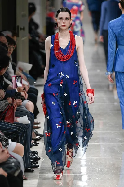 Look 97